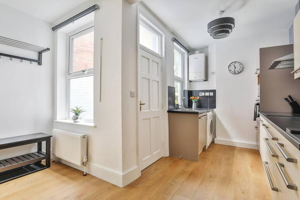 Refurbished Plush Property Great Transport Links シェフィールド エクステリア 写真