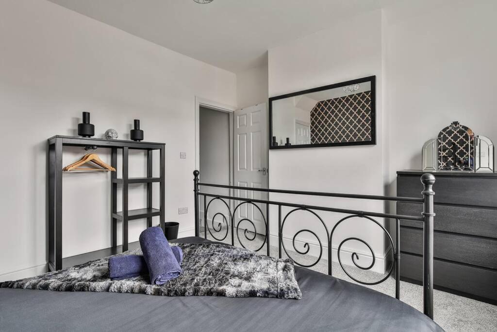 Refurbished Plush Property Great Transport Links シェフィールド エクステリア 写真