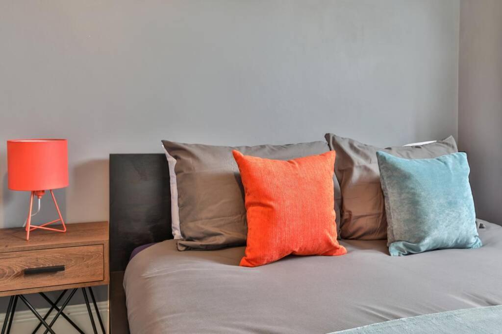 Refurbished Plush Property Great Transport Links シェフィールド エクステリア 写真